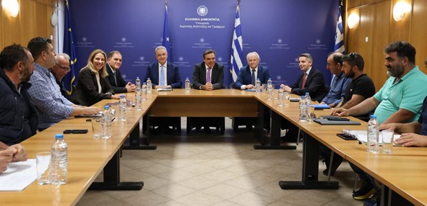 Mε τους Θεσσαλούς αγρότες ο Μαργαρίτης Σχοινάς 